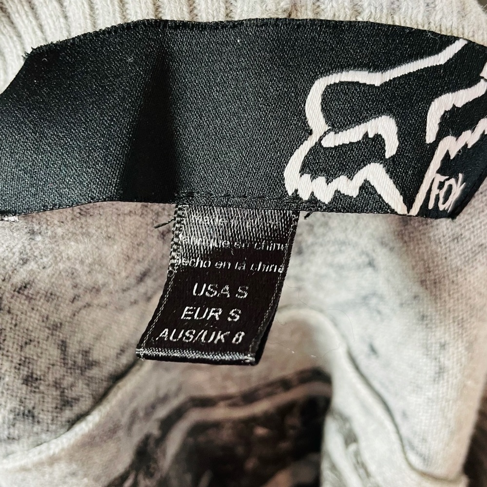 Fox Racing cardigan Sweater - Picture 4 of 5